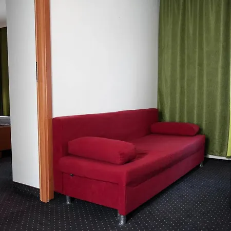 George Hotel Nadarzyn