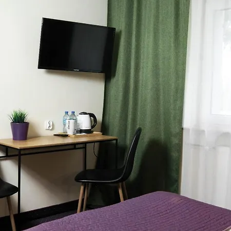 George מלון נאדארז'ין