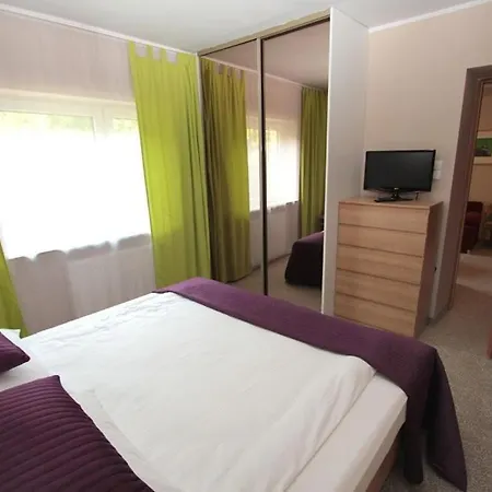 George Hotel