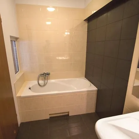 Hotell George 2*